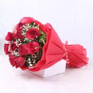 Red Love - 10 Red Roses Bouquet
