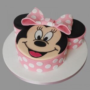Aww-dorable Minnie Mouse Cake